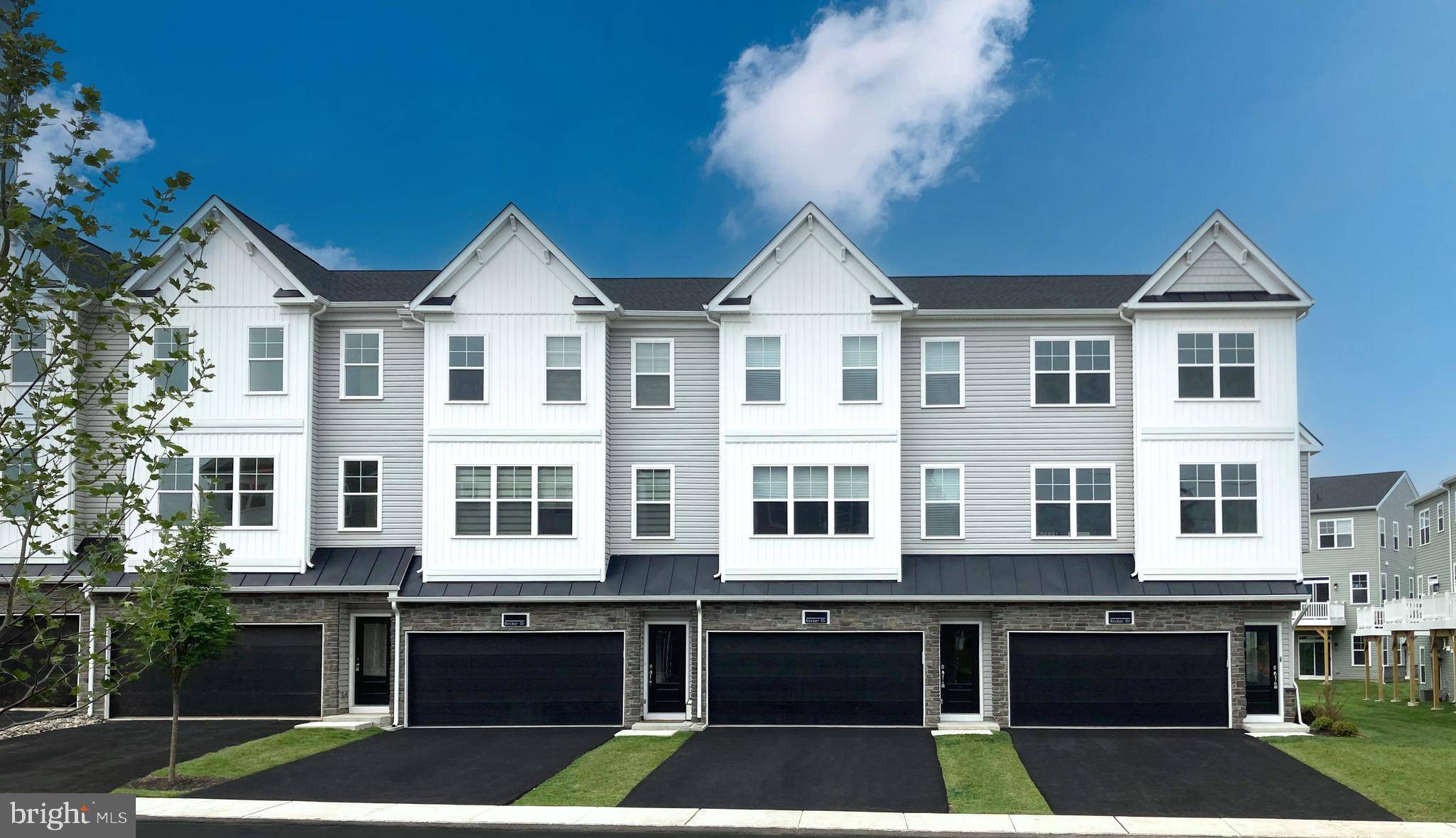 Chalfont, PA 18914,32 WARREN DR #15