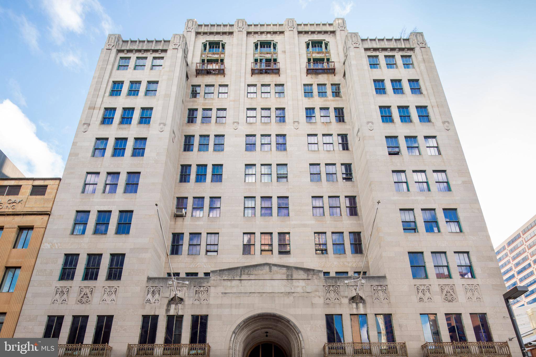 Baltimore, MD 21201,301 N CHARLES ST #1BR