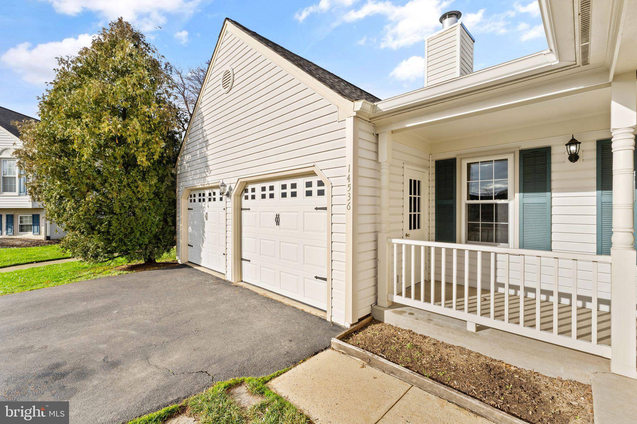 Centreville, VA 20120,14536 OAK CLUSTER DR