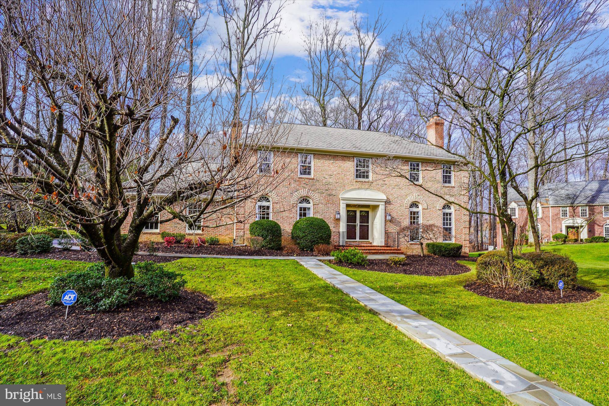 Mclean, VA 22102,1114 OLD CEDAR RD