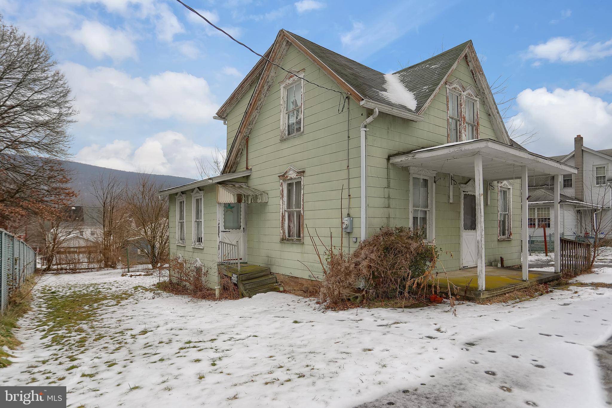 Williamstown, PA 17098,308 VINE ST