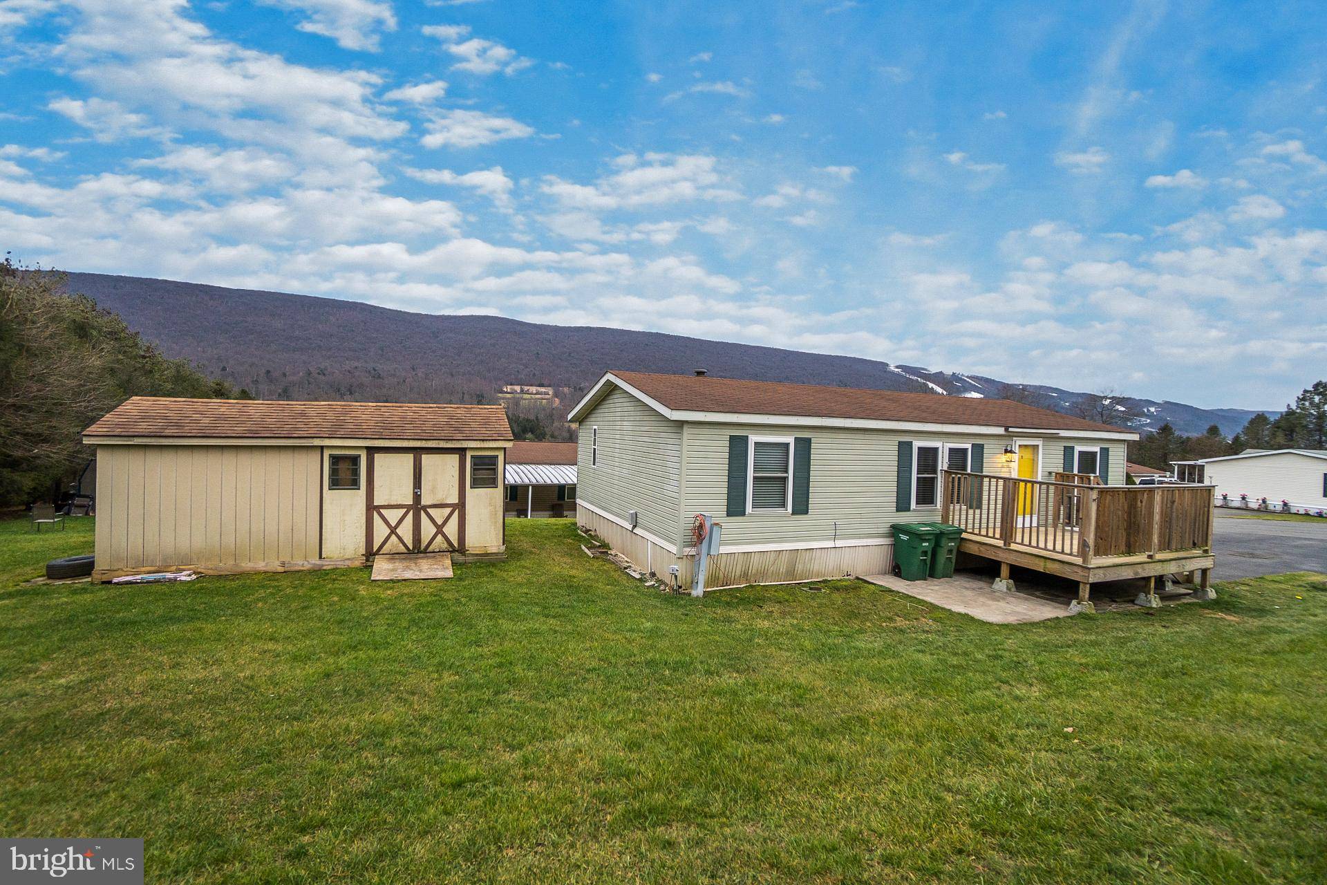 Kunkletown, PA 18058,4 MATTHEW LN