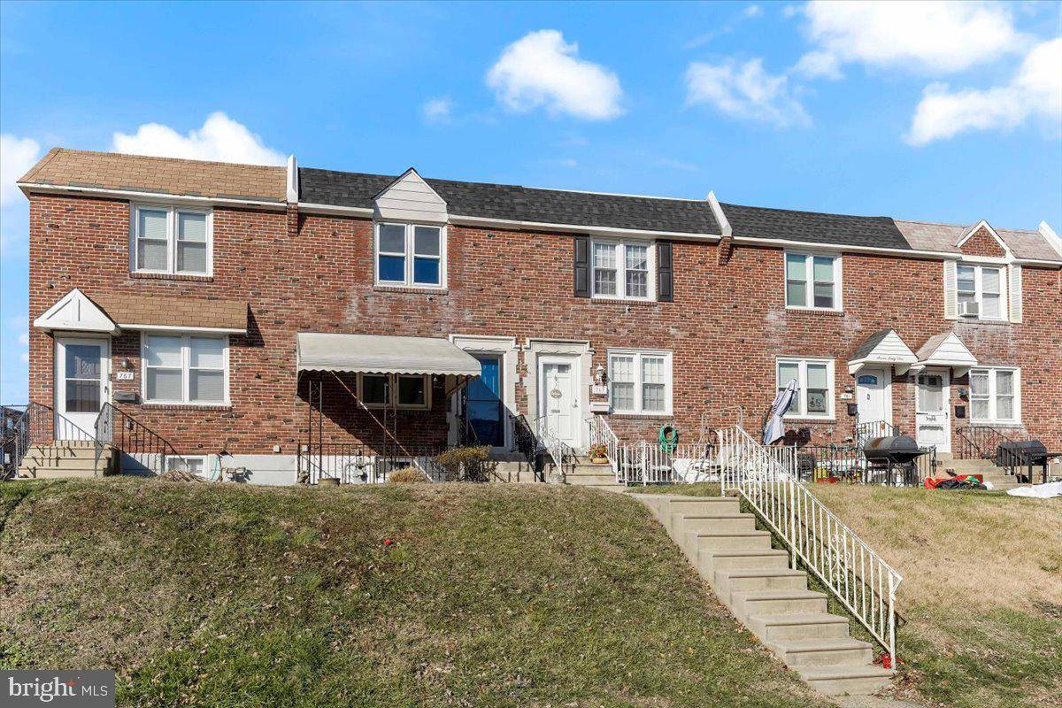 Glenolden, PA 19036,765 RIVELY AVE