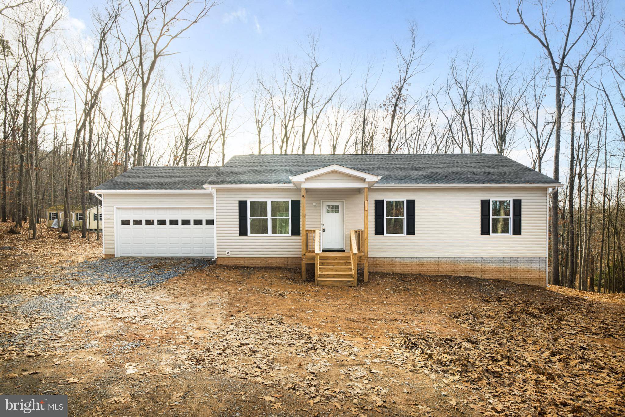 Harpers Ferry, WV 25425,344 APPLEJACK LN