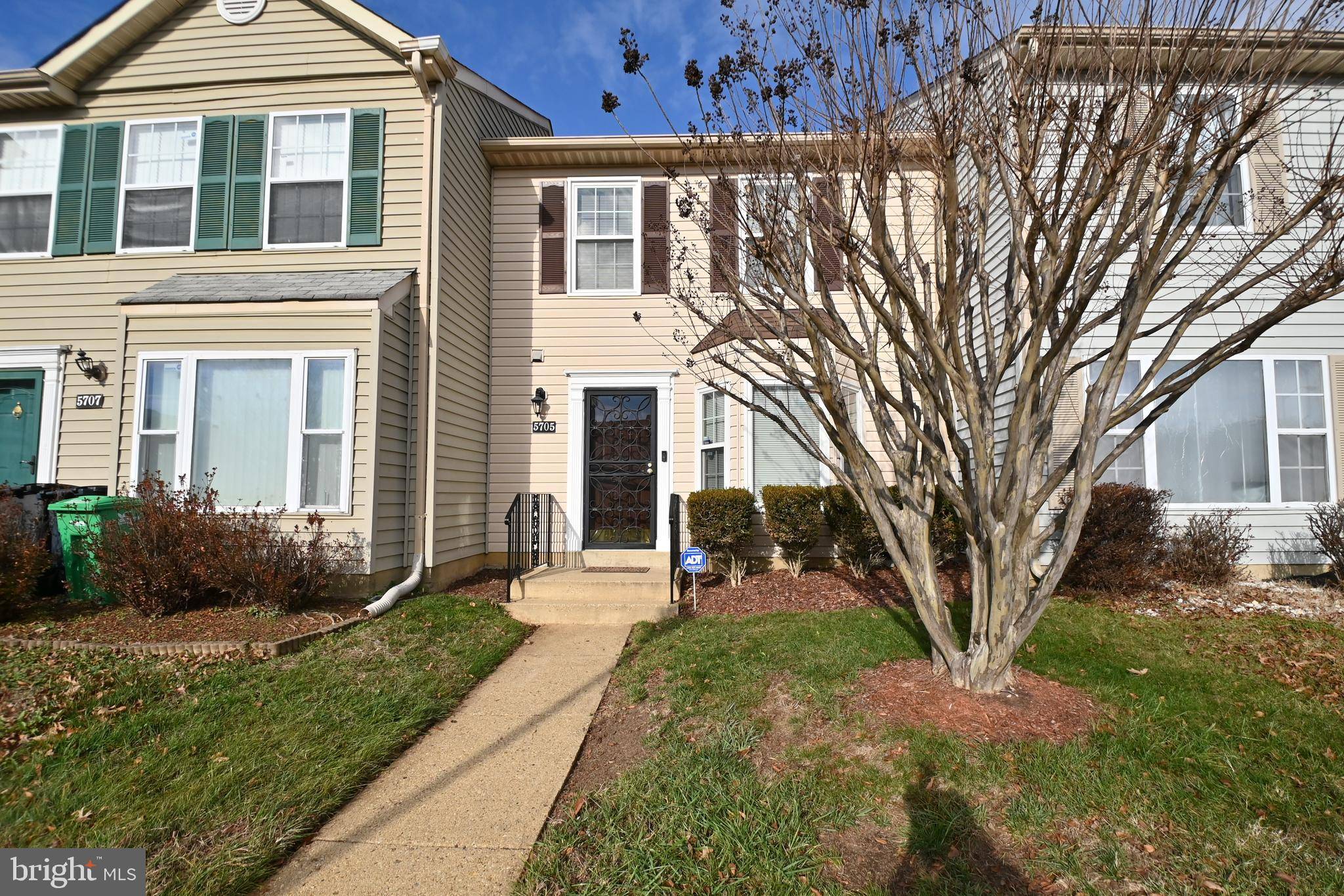 District Heights, MD 20747,5705 REGENCY LN