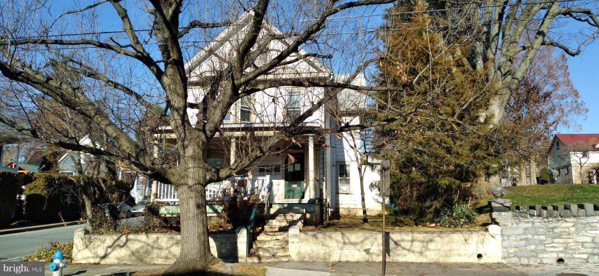 Marietta, PA 17547,302 E MARKET ST