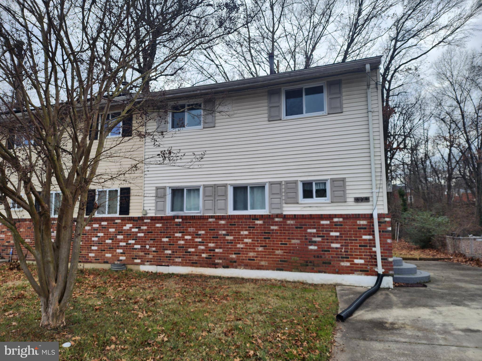 Capitol Heights, MD 20743,624 BIRCHLEAF AVE