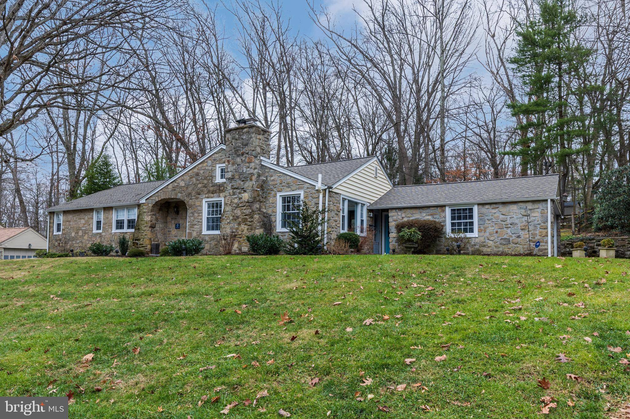 Glenside, PA 19038,521 BRIDLE RD