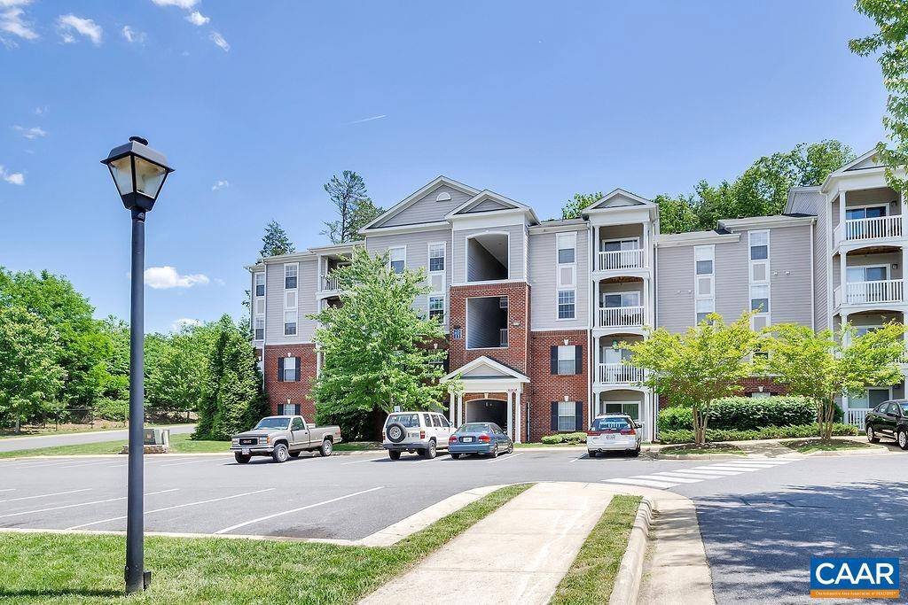 Charlottesville, VA 22903,122 YELLOWSTONE DR #307