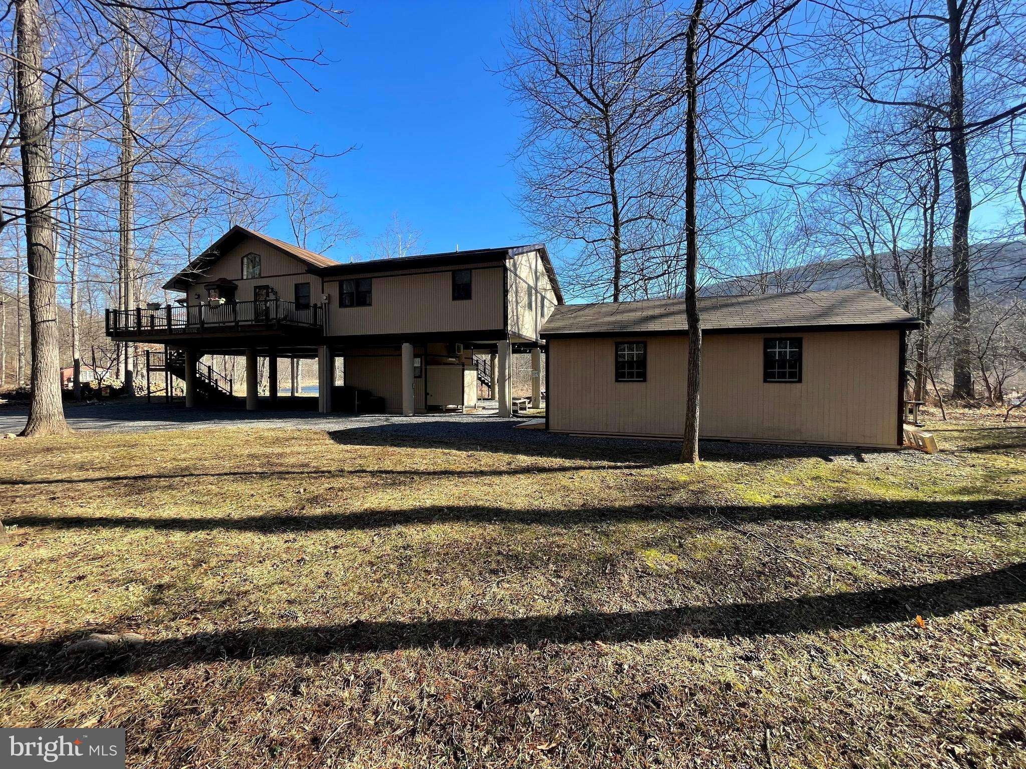 Great Cacapon, WV 25422,295 RUNNING WATERS WAY