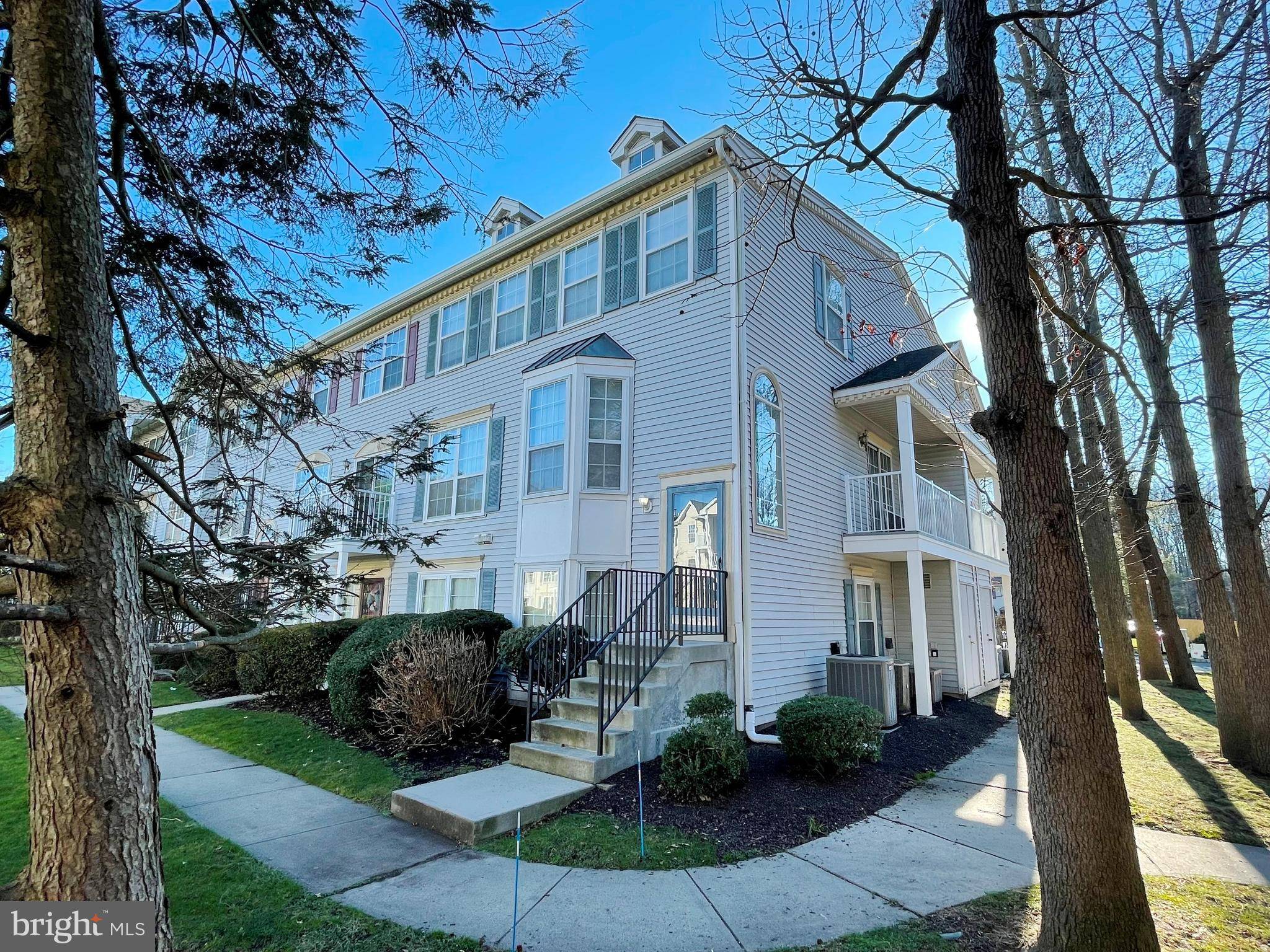 Hamilton, NJ 08619,70 CHAMBORD CT