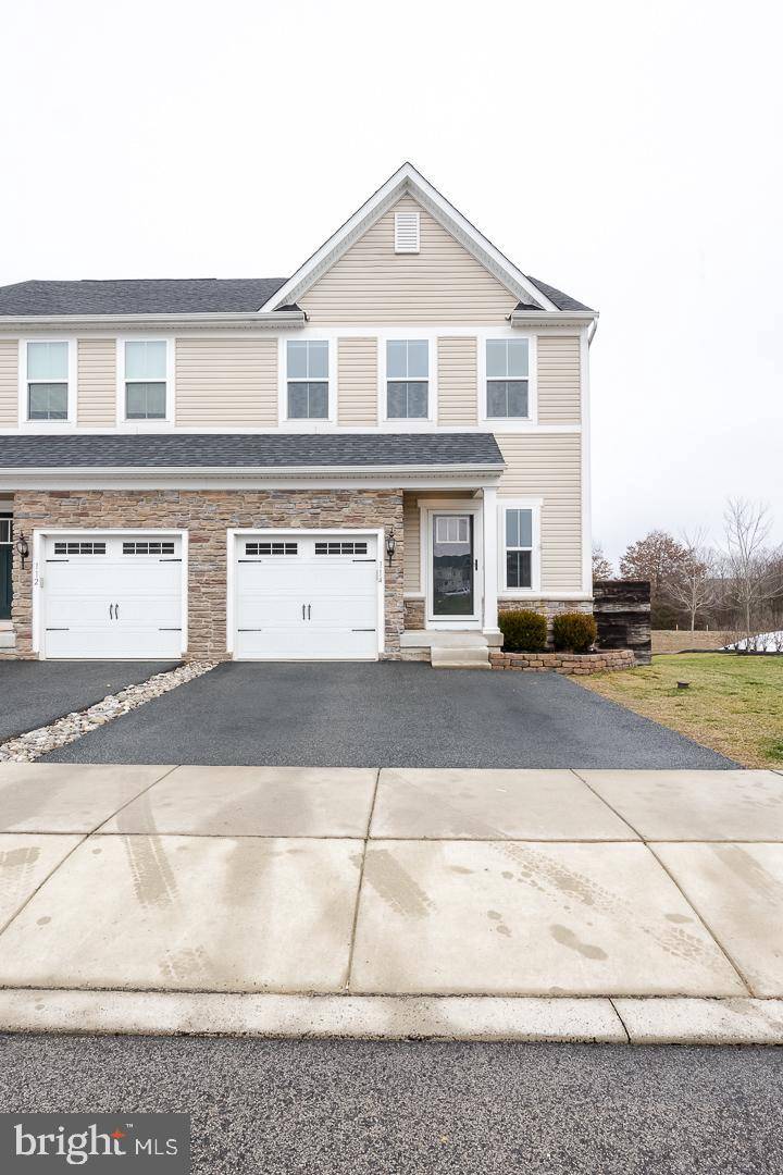 Gilbertsville, PA 19525,114 KATI CT