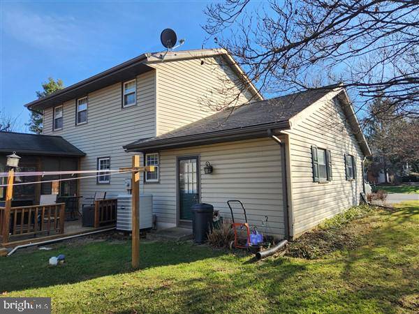 Mount Joy, PA 17552,833 MICHAEL DR