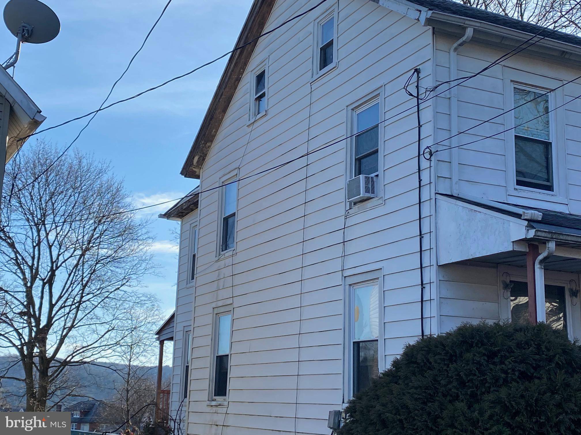 Lehighton, PA 18235,513-515 CYPRESS ST