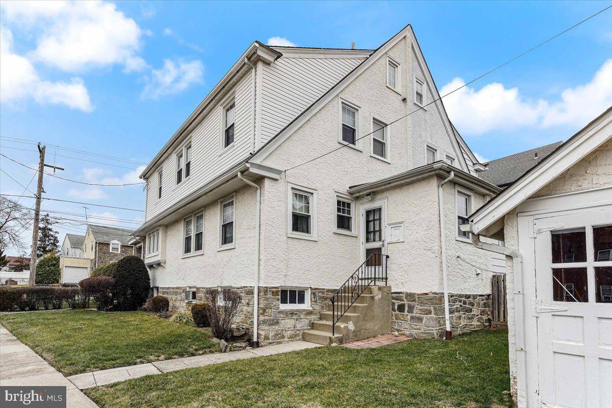 Drexel Hill, PA 19026,4718 STATE RD