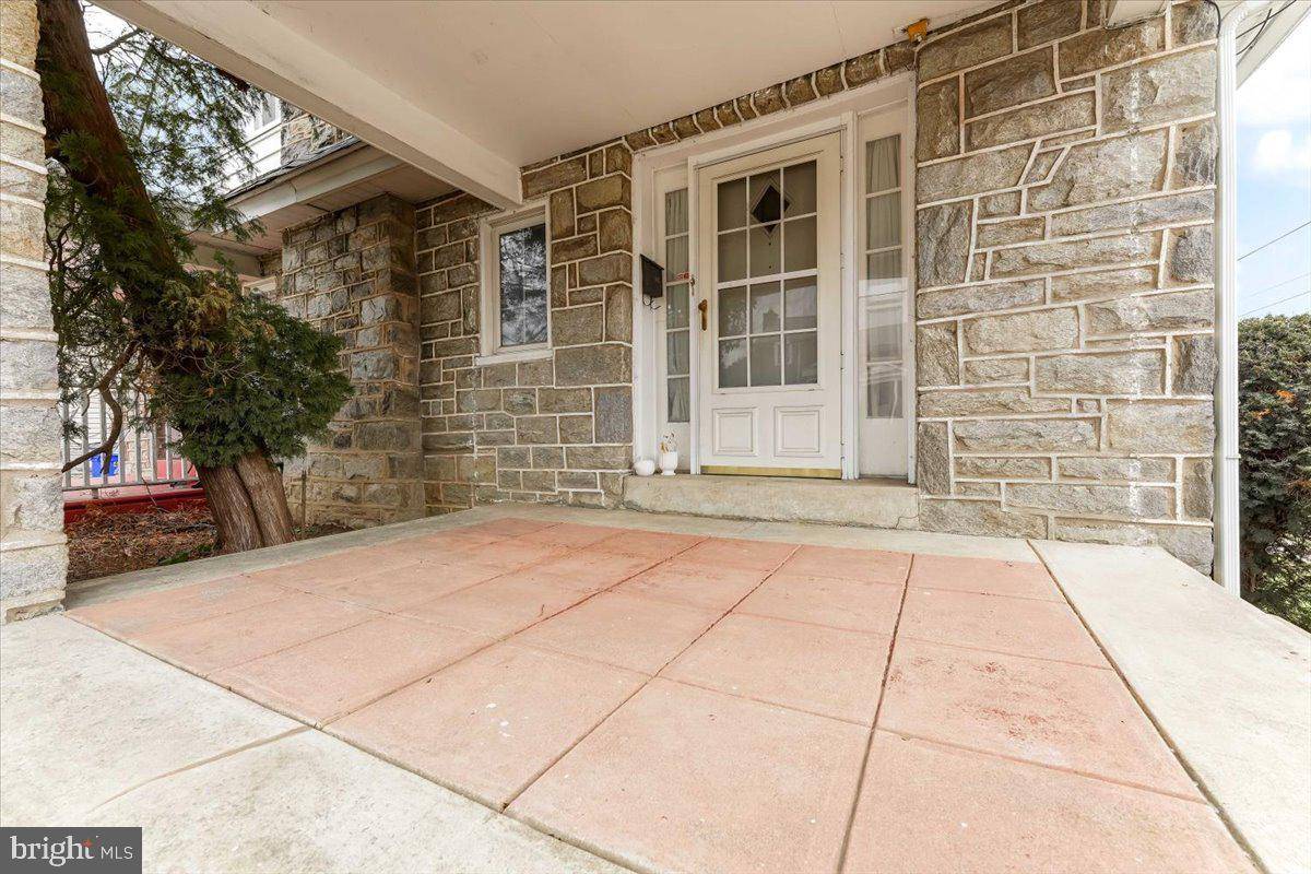 Drexel Hill, PA 19026,4718 STATE RD