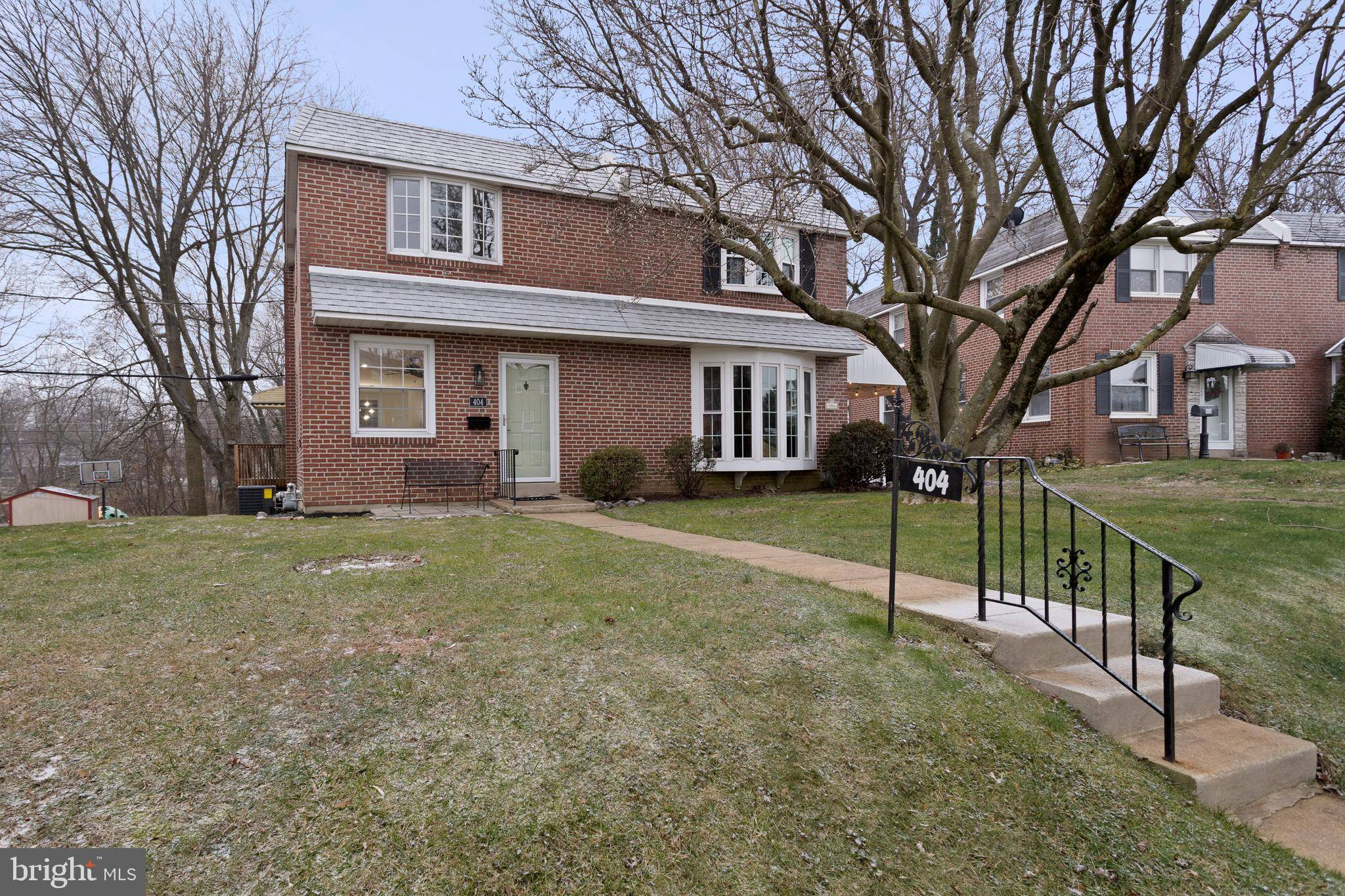 Ridley Park, PA 19078,404 LAKEVIEW DR