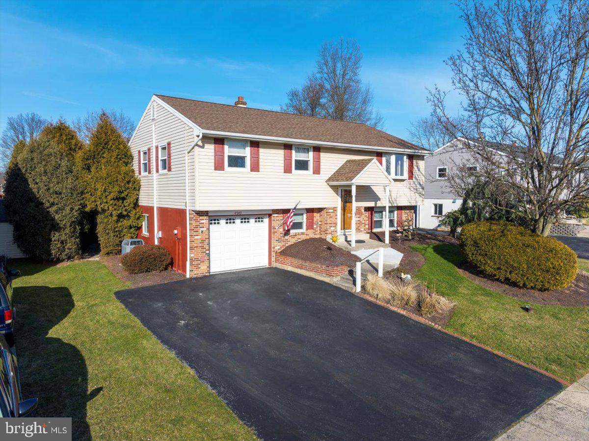 Reading, PA 19606,4949 APPLE DR