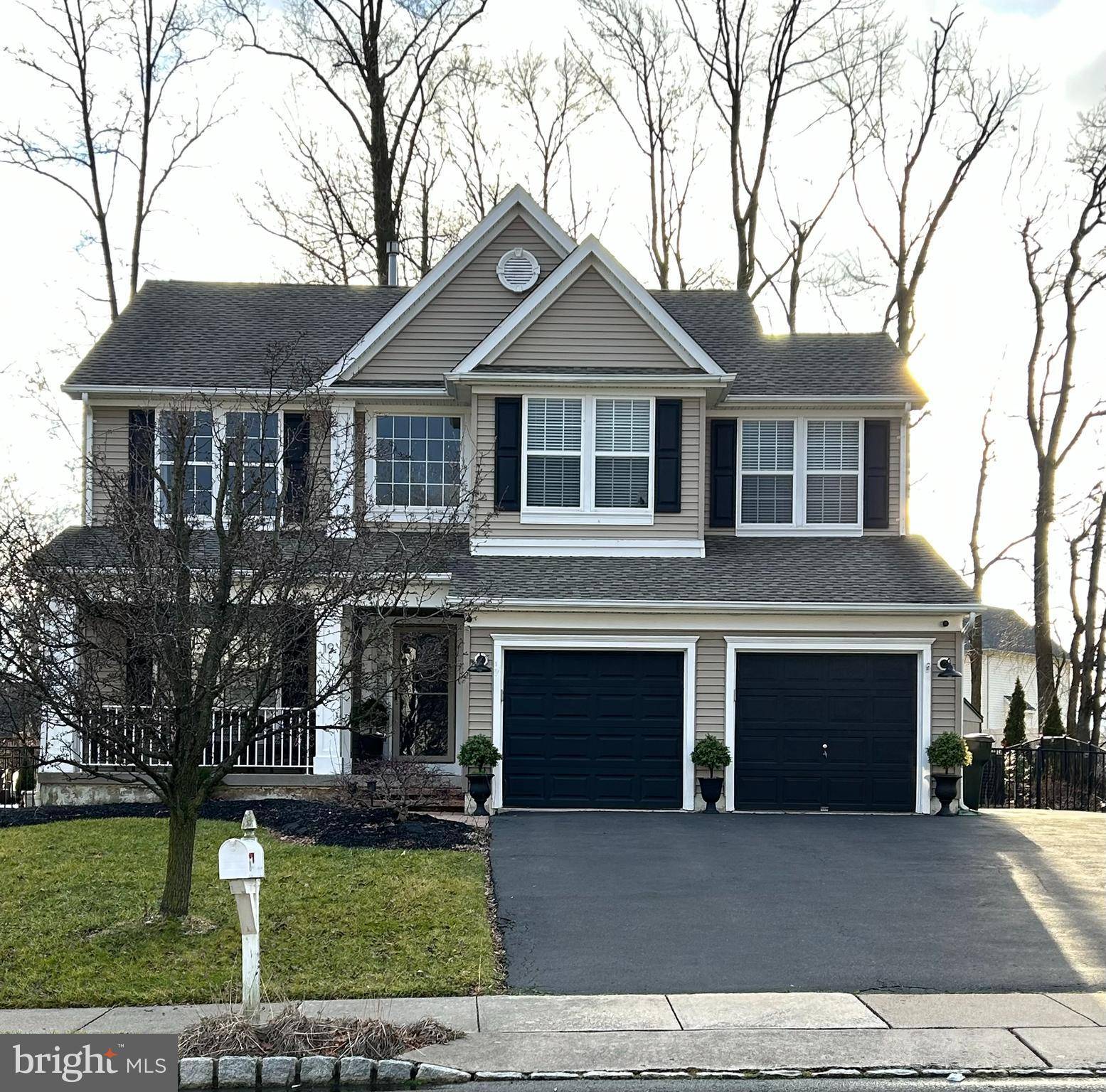 Burlington Township, NJ 08016,19 LENAPE LN