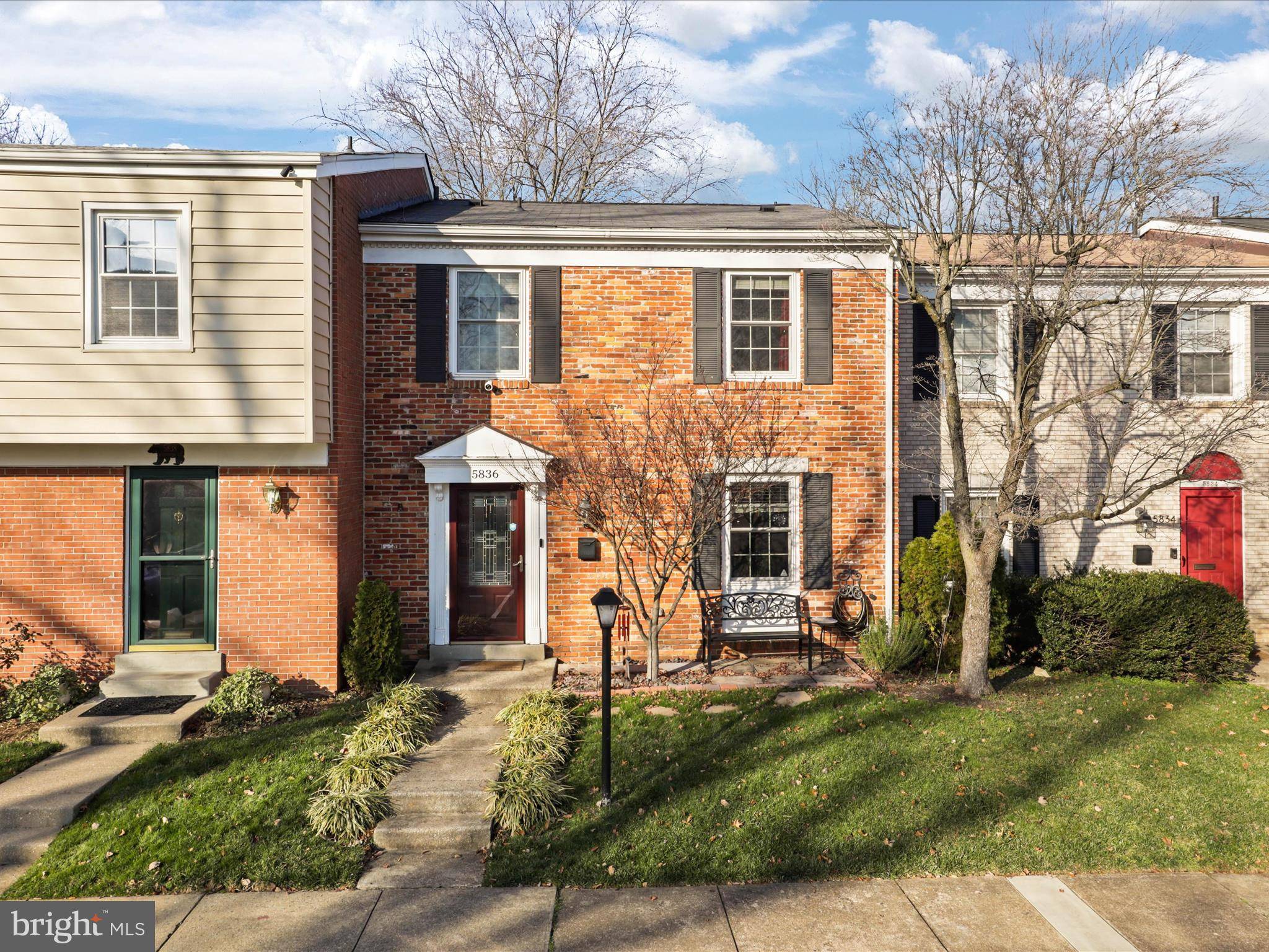 Alexandria, VA 22303,5836 WYOMISSING CT