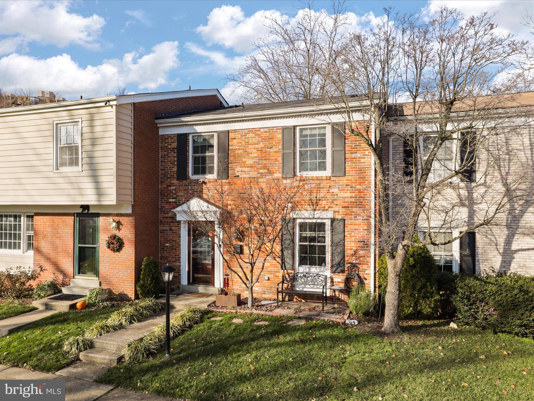 Alexandria, VA 22303,5836 WYOMISSING CT