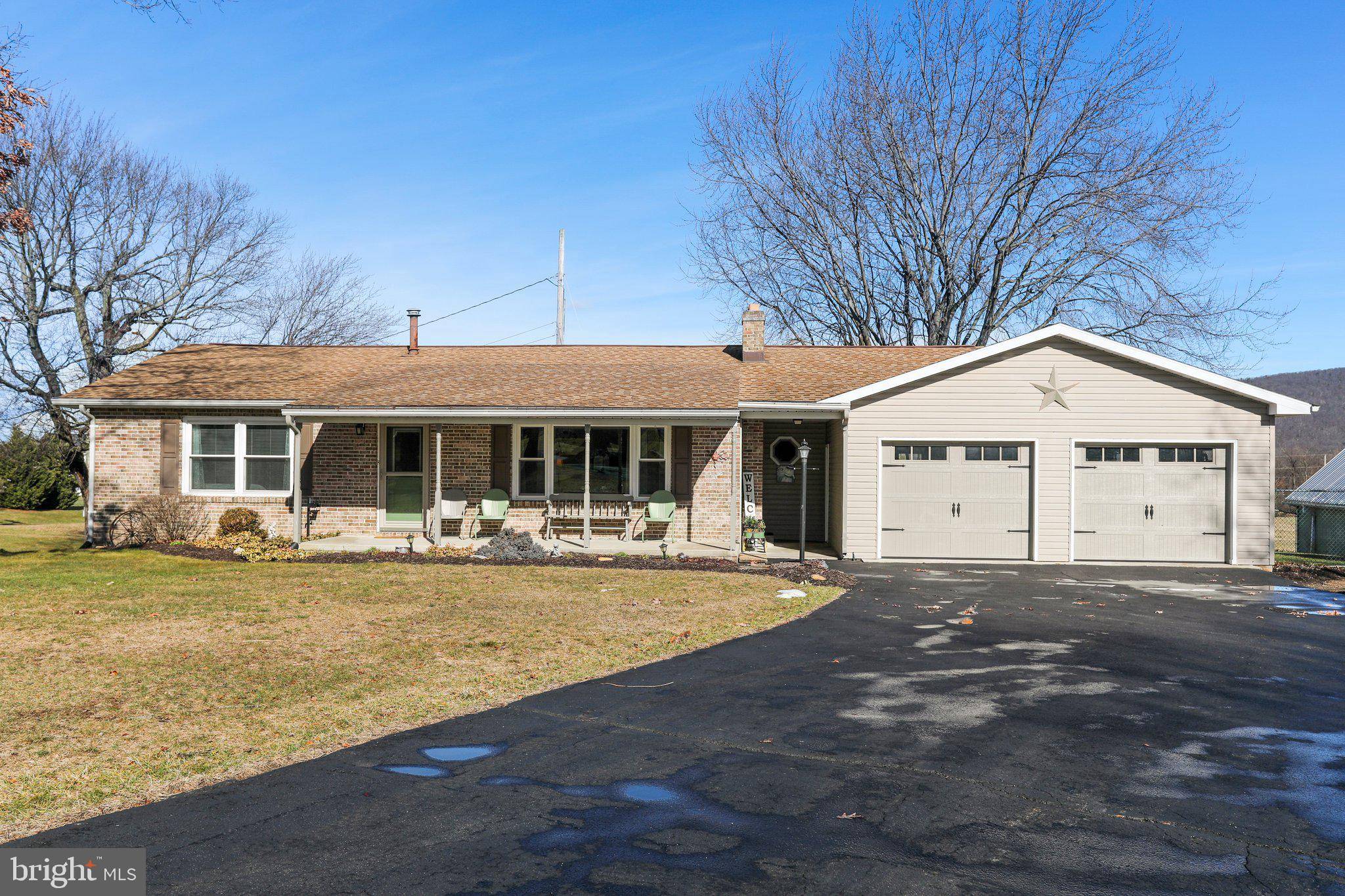 Chambersburg, PA 17202,740 NEW LANE W