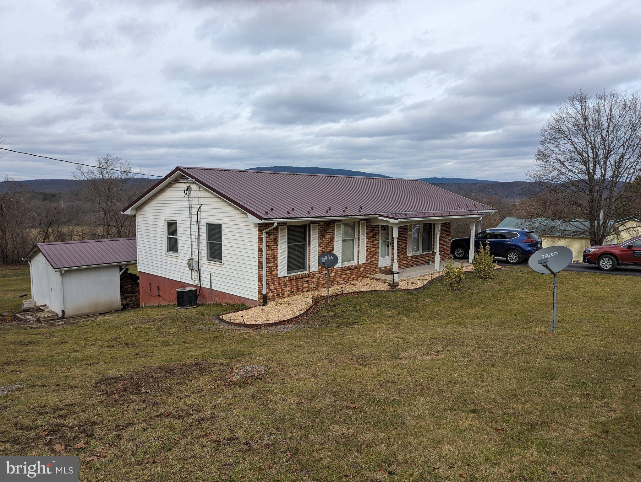 Paw Paw, WV 25434,336 BETHEL RD