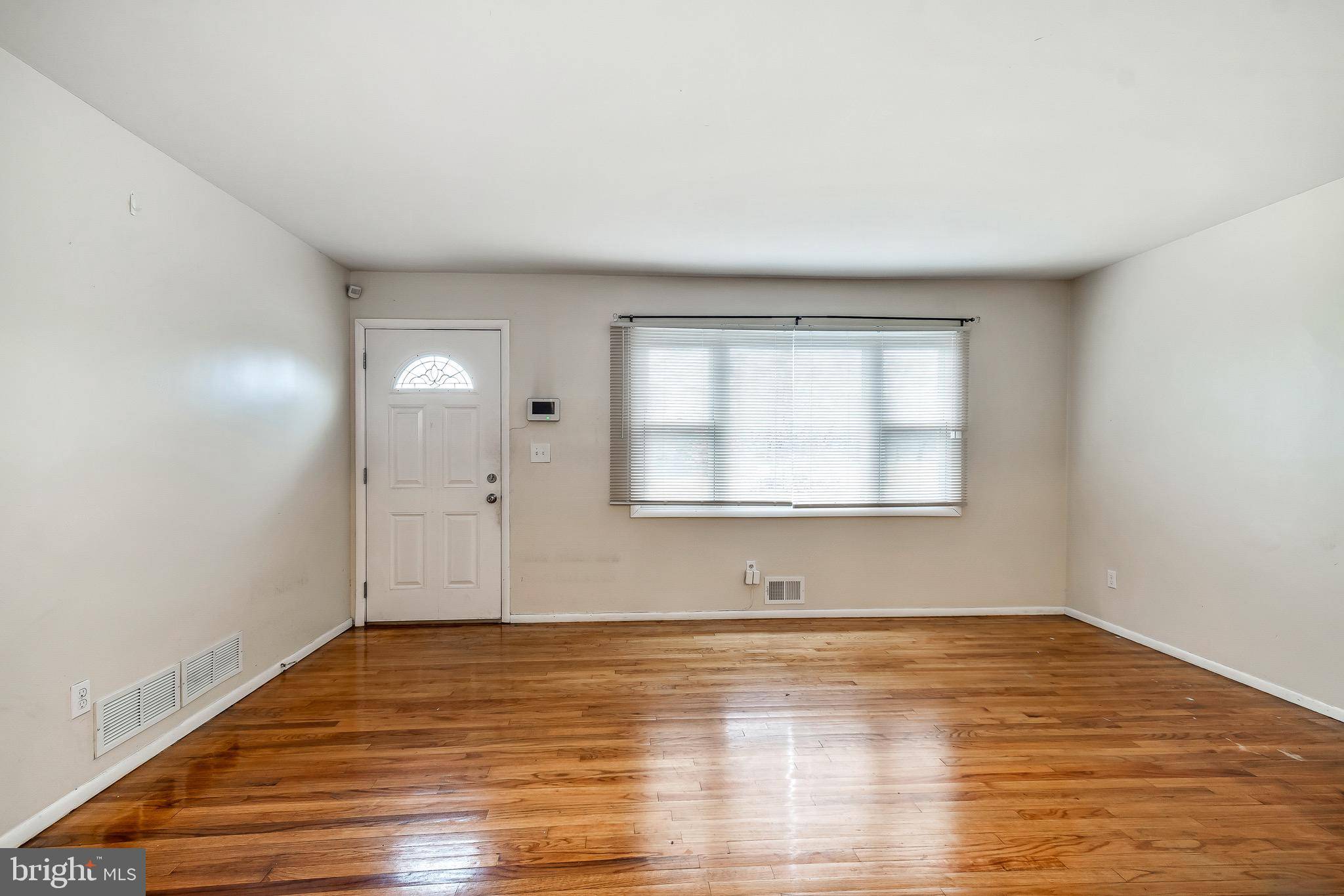 Trenton, NJ 08610,162 EMELINE AVE