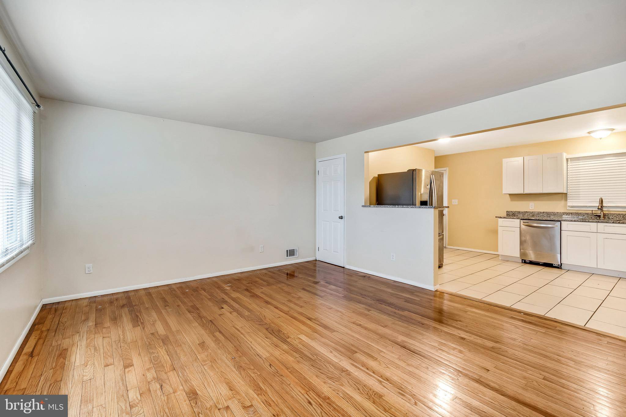 Trenton, NJ 08610,162 EMELINE AVE
