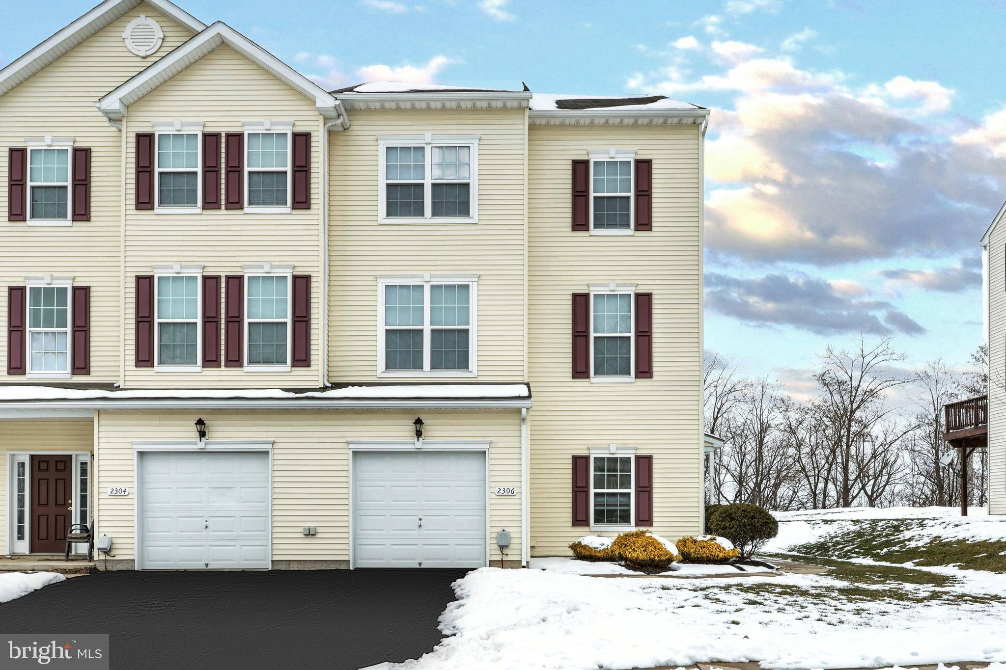 York, PA 17406,2306 SUNNY HILL CIR #2306