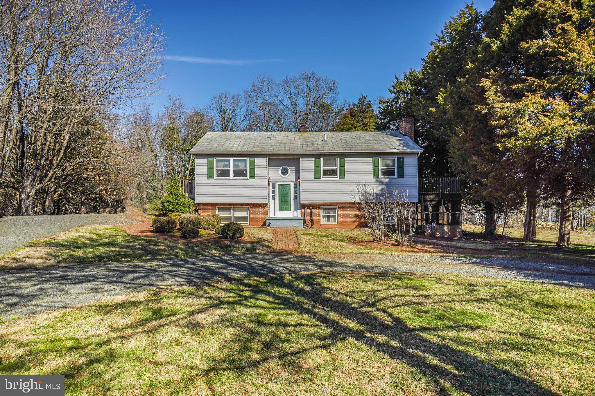 Nokesville, VA 20181,15006 WHIPPOORWILL RD