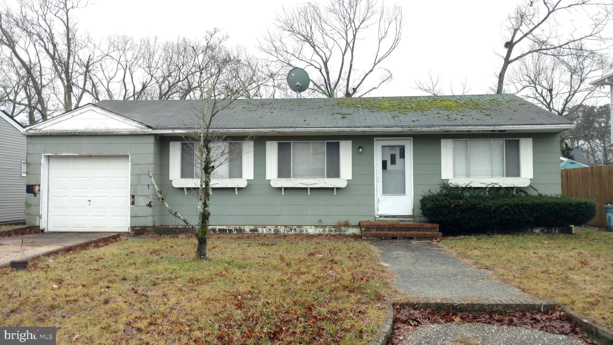 Forked River, NJ 08731,609 TWIN RIVER DR