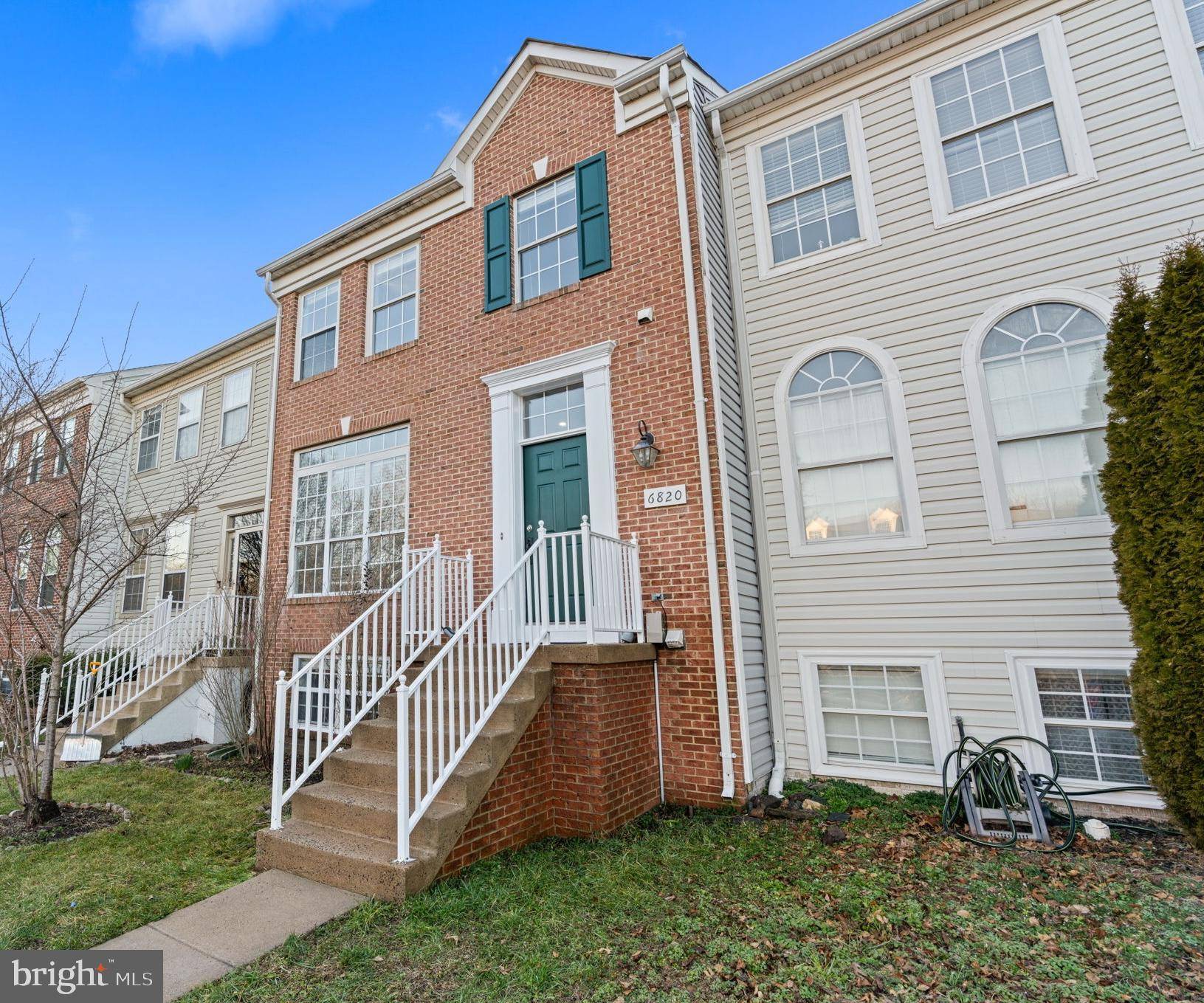 Centreville, VA 20121,6820 CEDAR LOCH CT