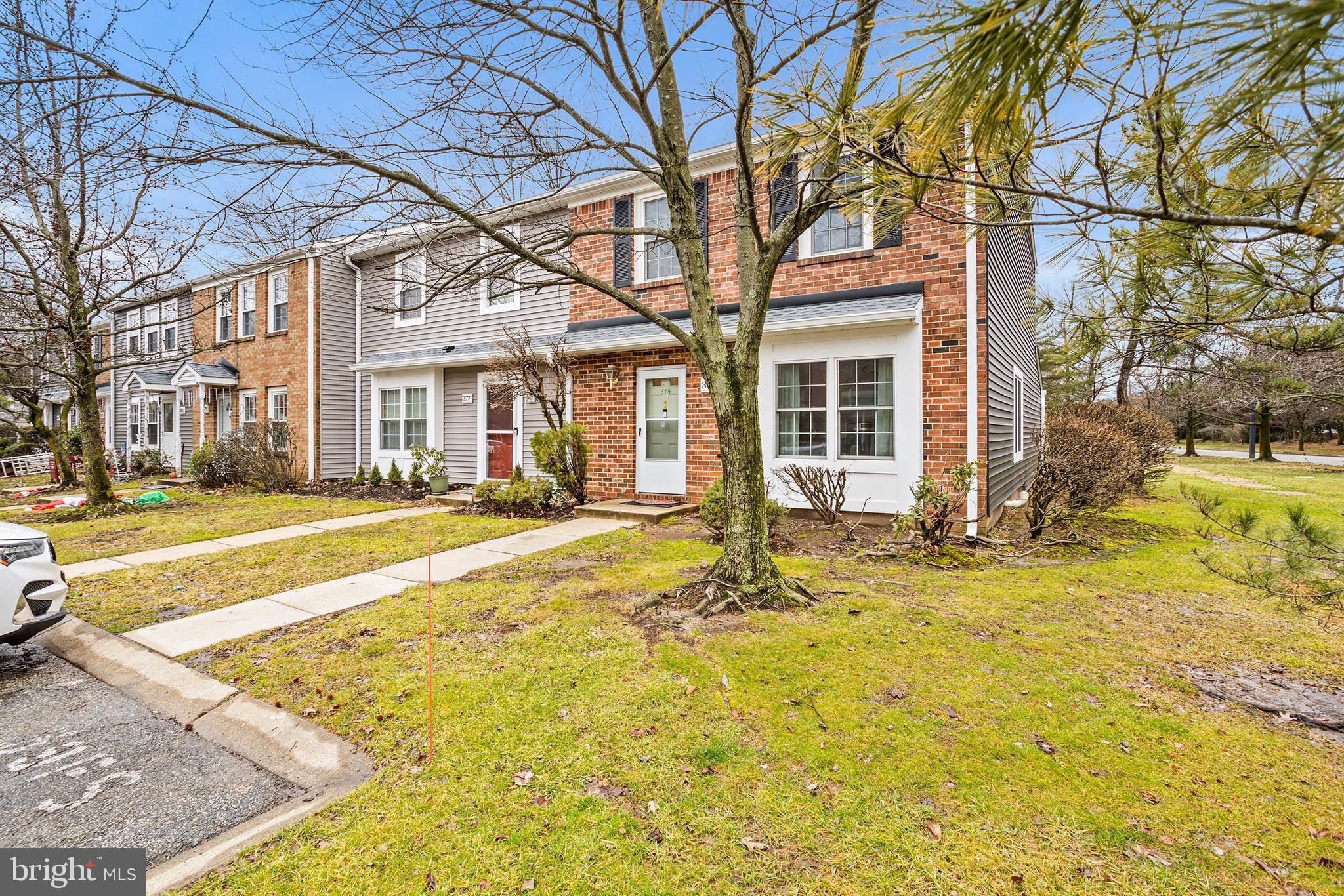 North Brunswick, NJ 08902,375 RITTENHOUSE CT