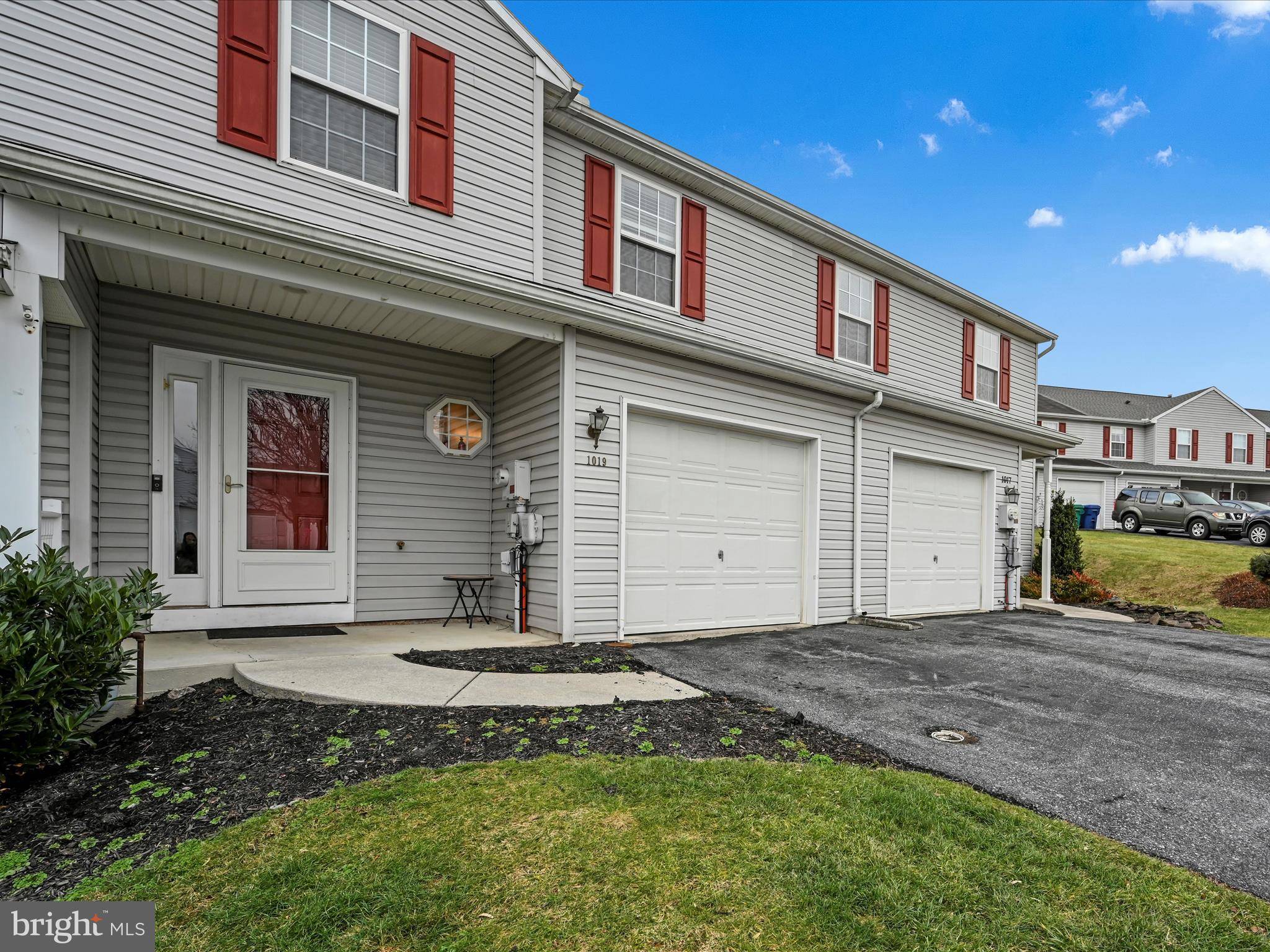 Harrisburg, PA 17111,1019 WOODED POND DR