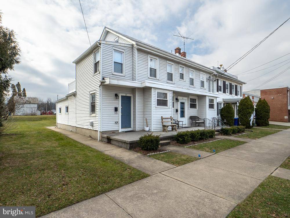 Robesonia, PA 19551,22 W PENN AVE