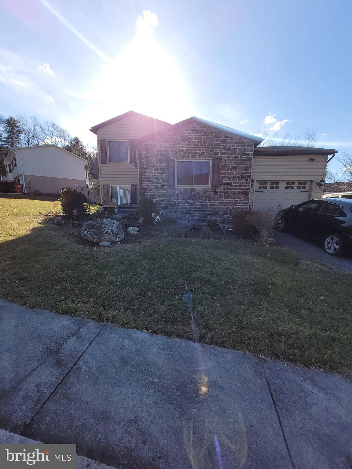 Mount Holly Springs, PA 17065,16 YANKEE DR