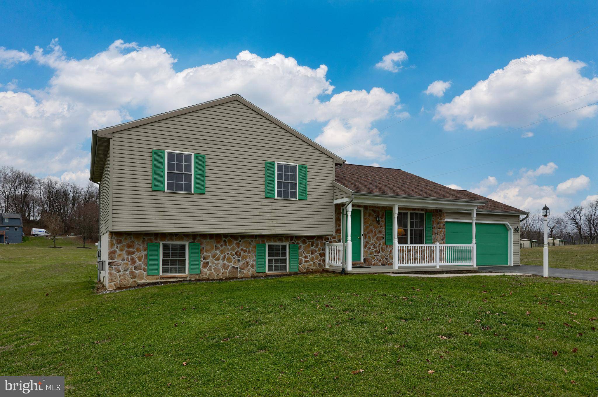 Bainbridge, PA 17502,125 RETHERFORD DR