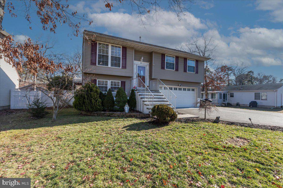 Waretown, NJ 08758,25 BARBARA CT