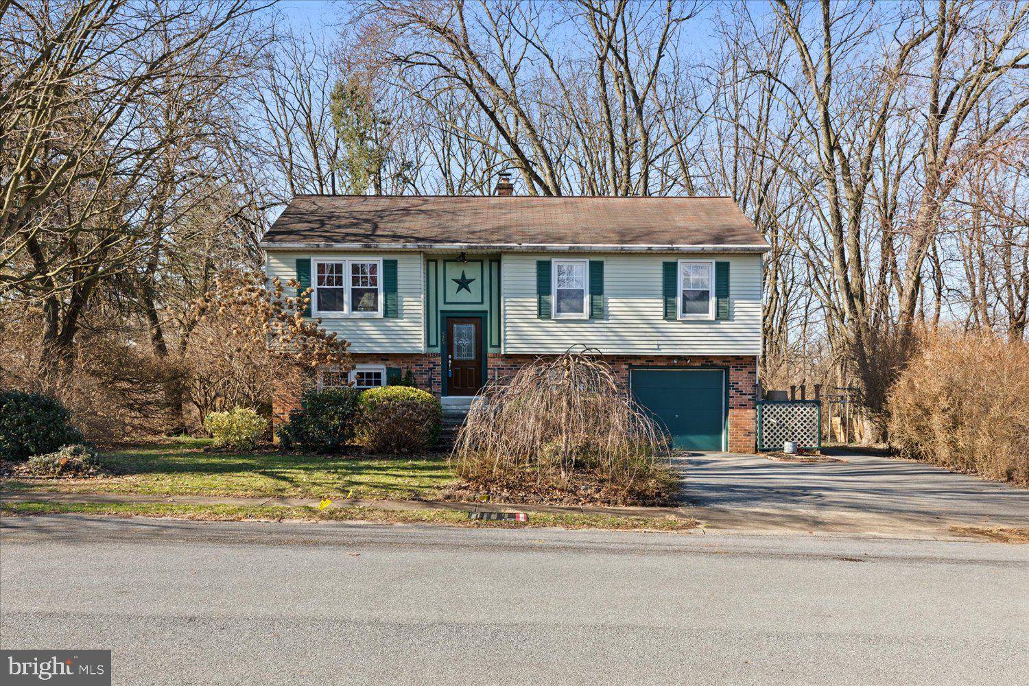 Lancaster, PA 17601,524 ASHFORD DR