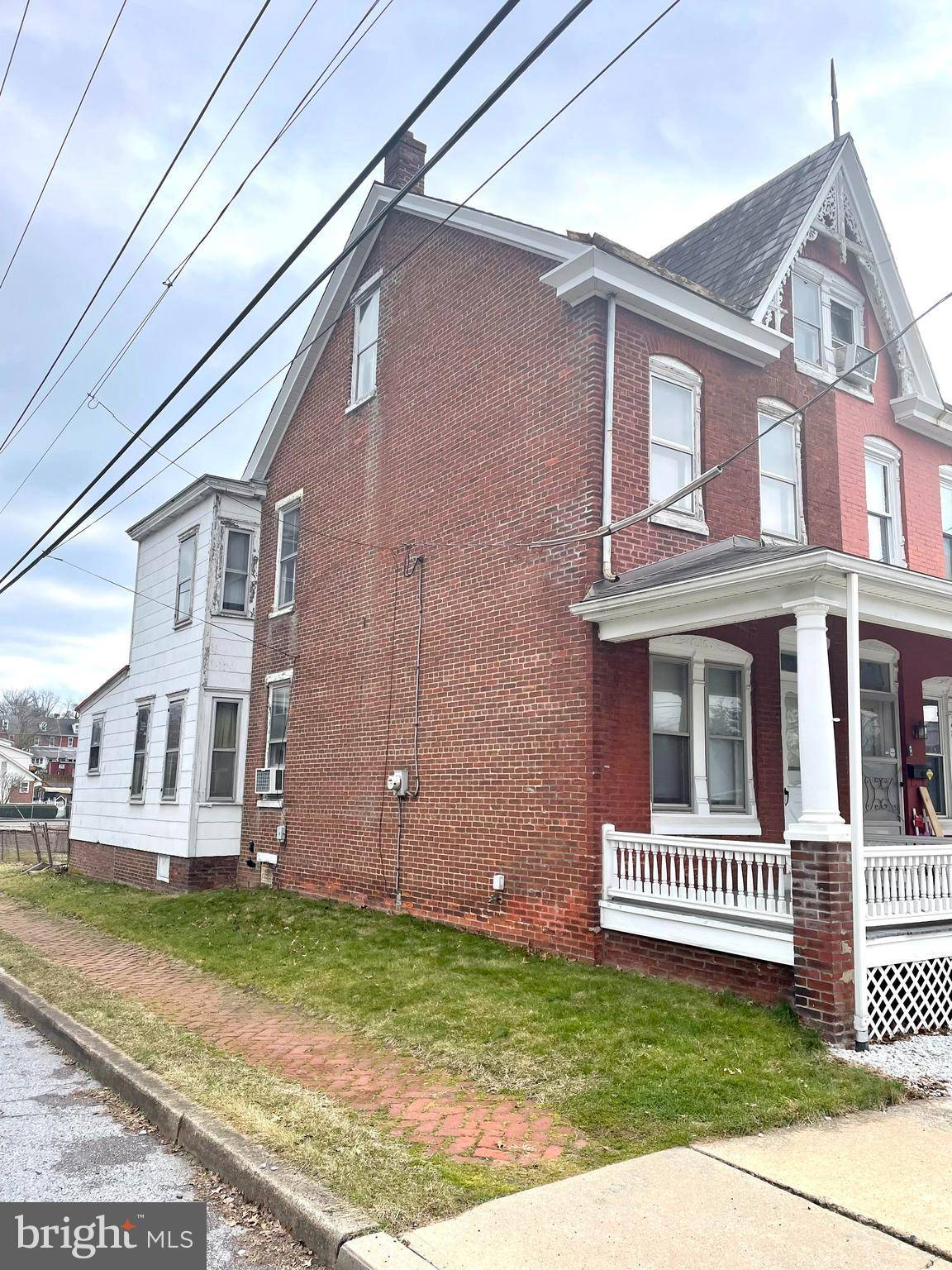 Pottstown, PA 19464,552 WILLOW ST