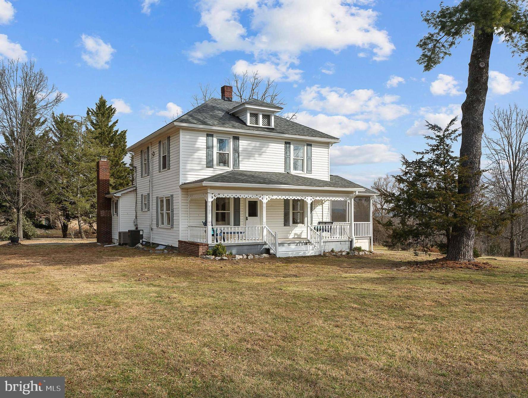 Berkeley Springs, WV 25411,64 LINDEN FARM LN