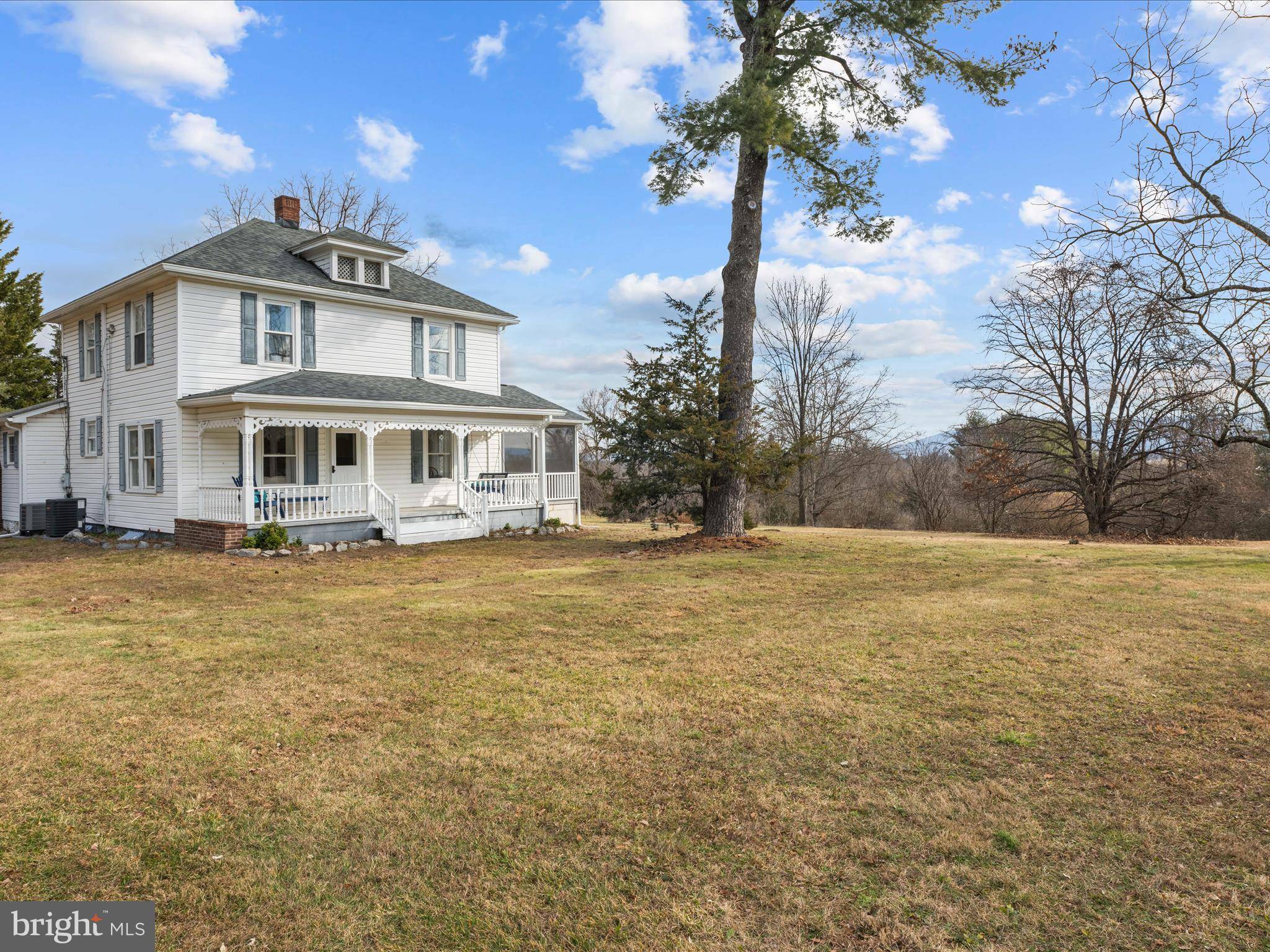 Berkeley Springs, WV 25411,64 LINDEN FARM LN