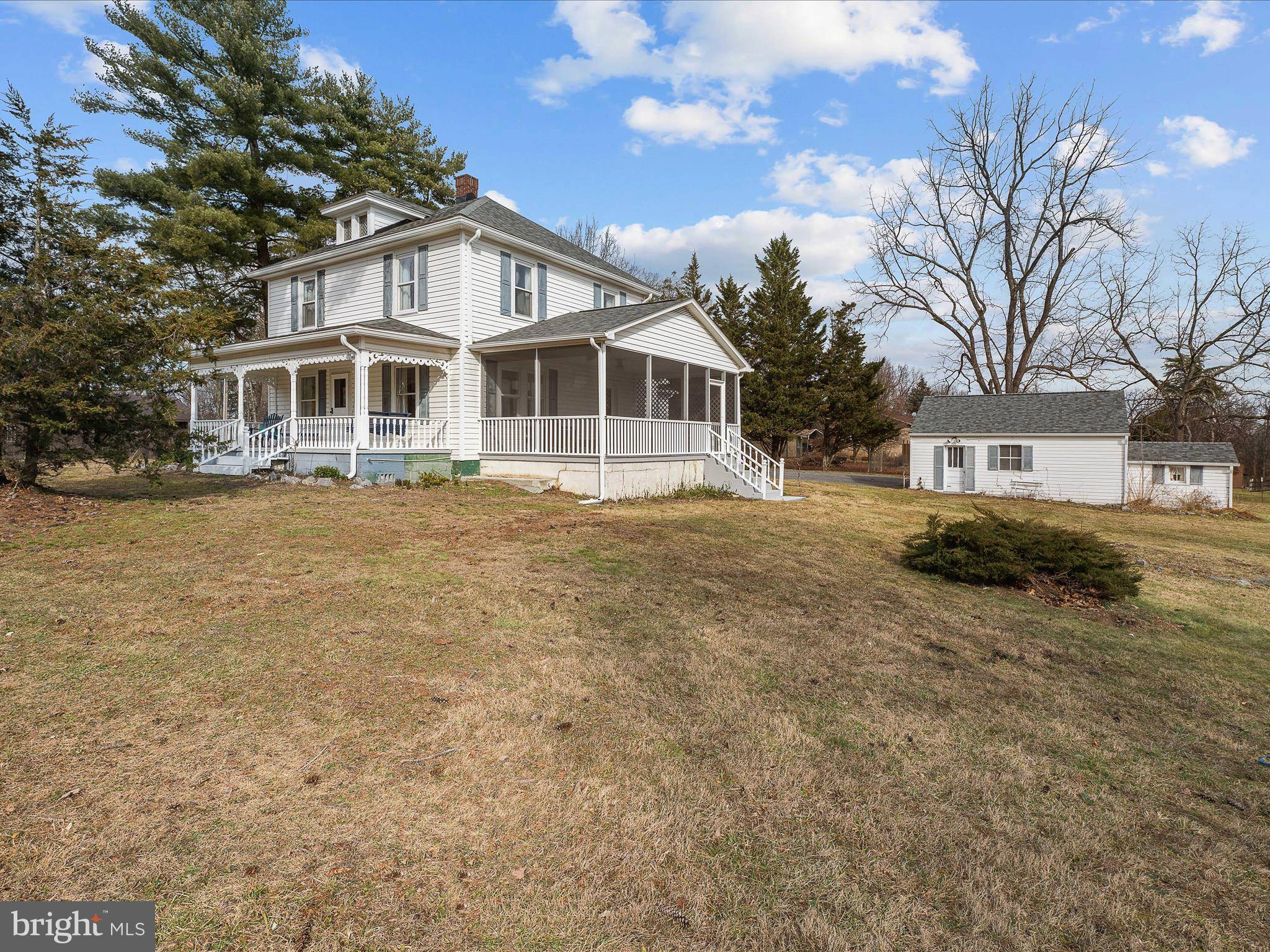 Berkeley Springs, WV 25411,64 LINDEN FARM LN