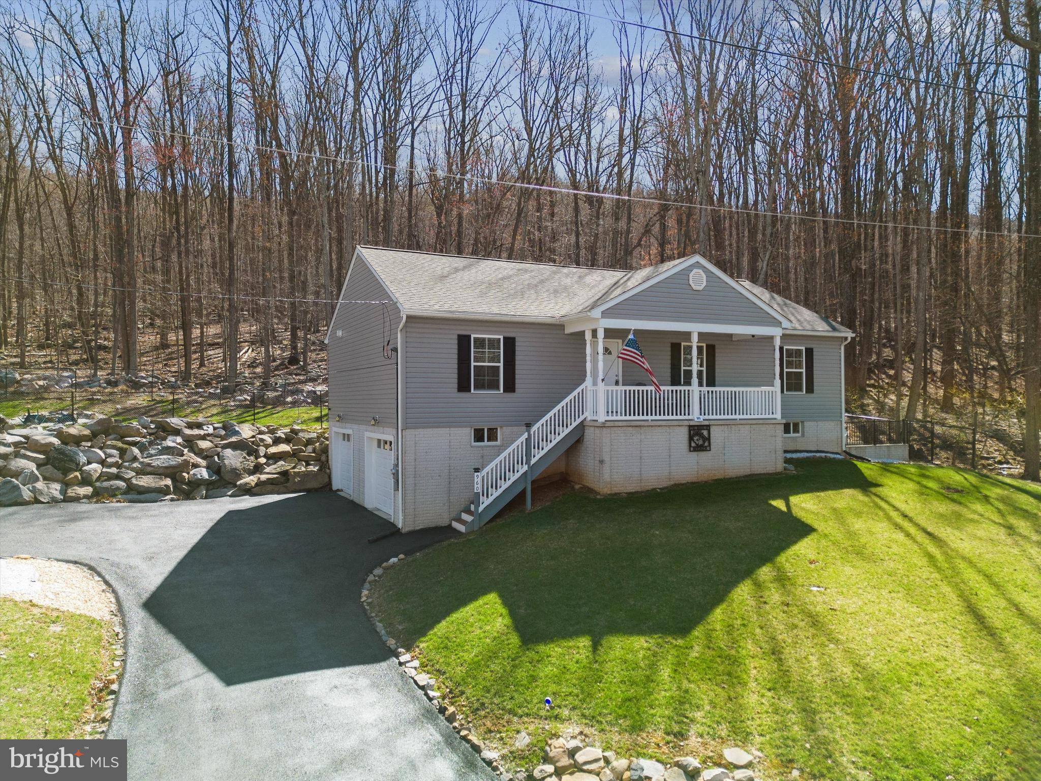 Harpers Ferry, WV 25425,960 ROLLING LN