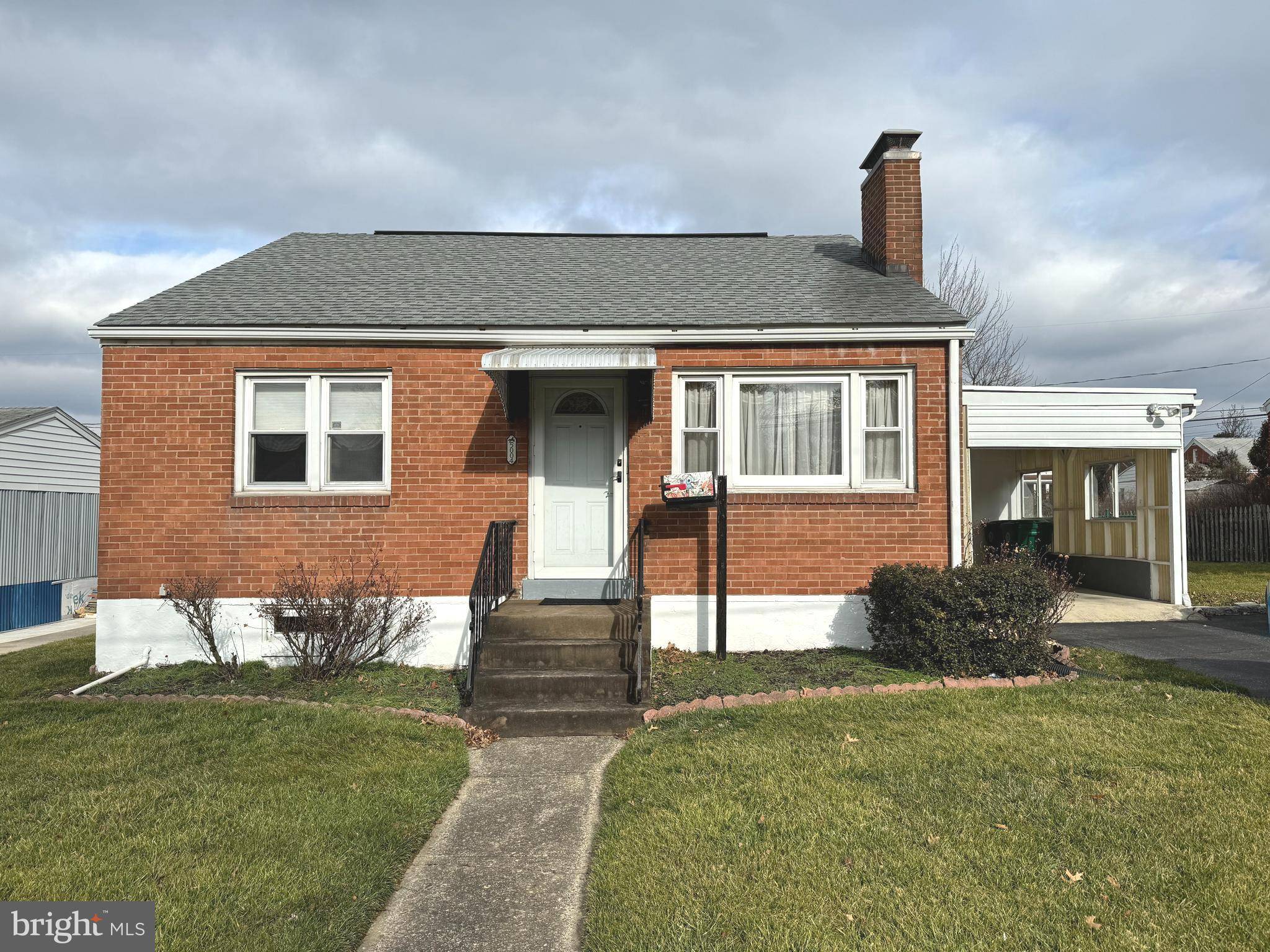 Harrisburg, PA 17109,5004 LOCUST LN