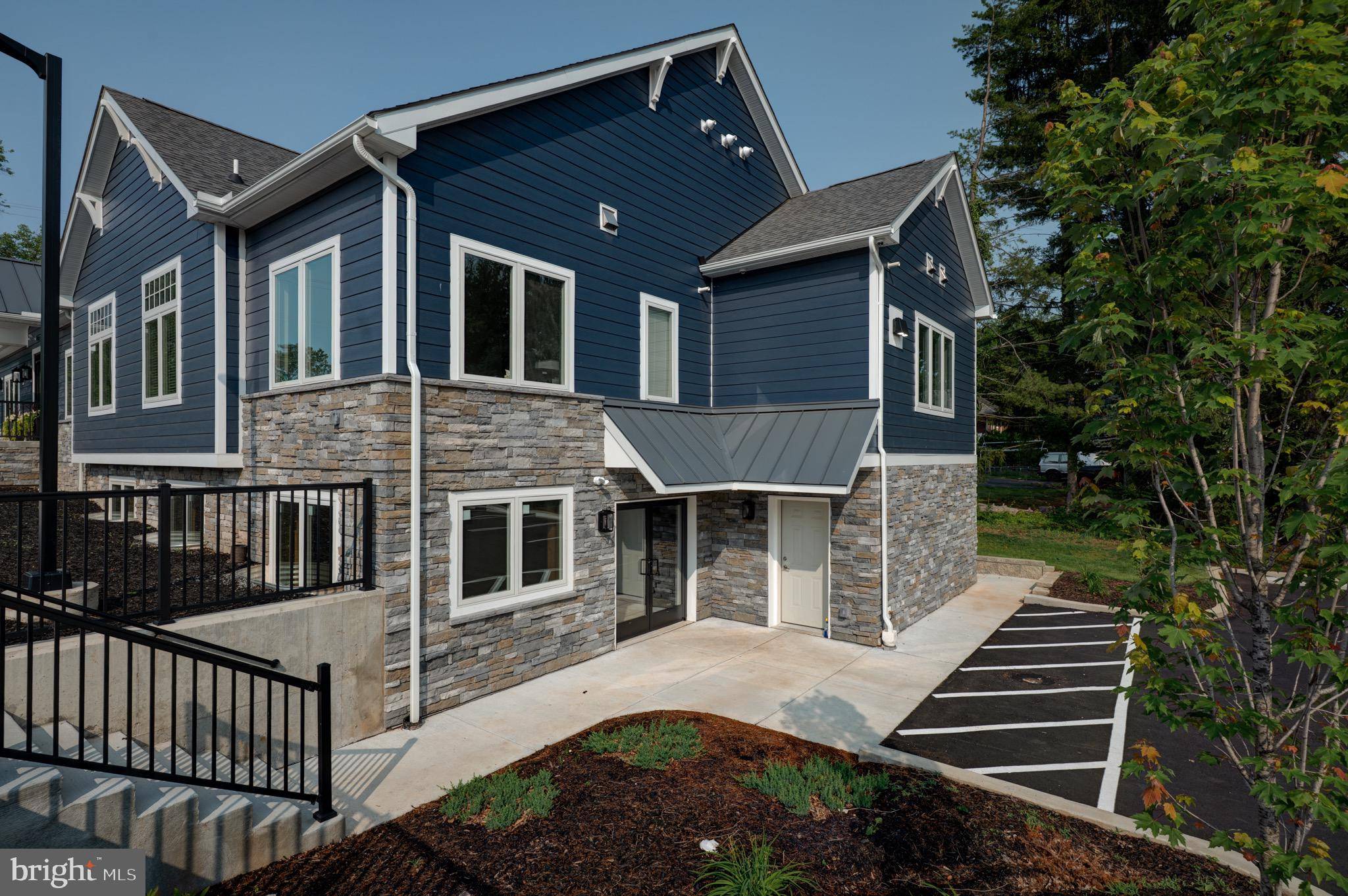 Royersford, PA 19468,429 S LEWIS RD