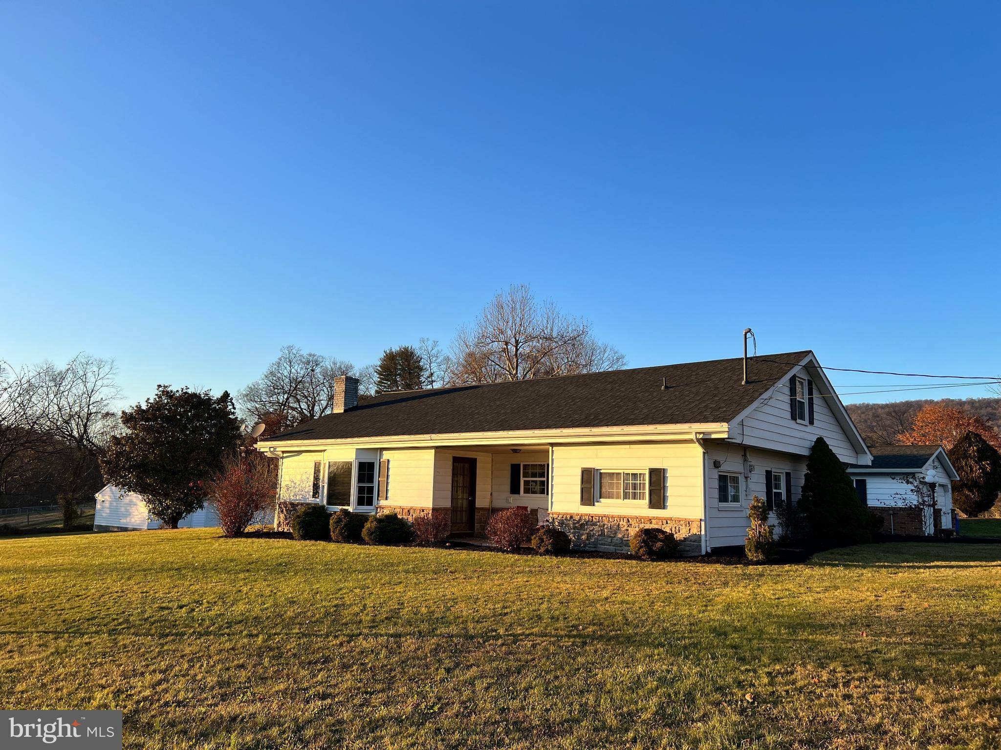 Enola, PA 17025,5 PENNY LN