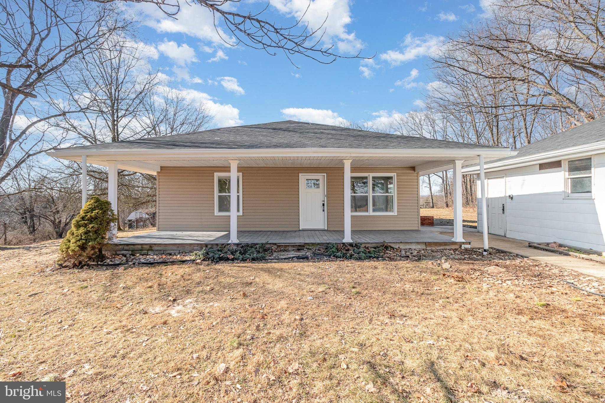 Newville, PA 17241,38 KNOLL LN