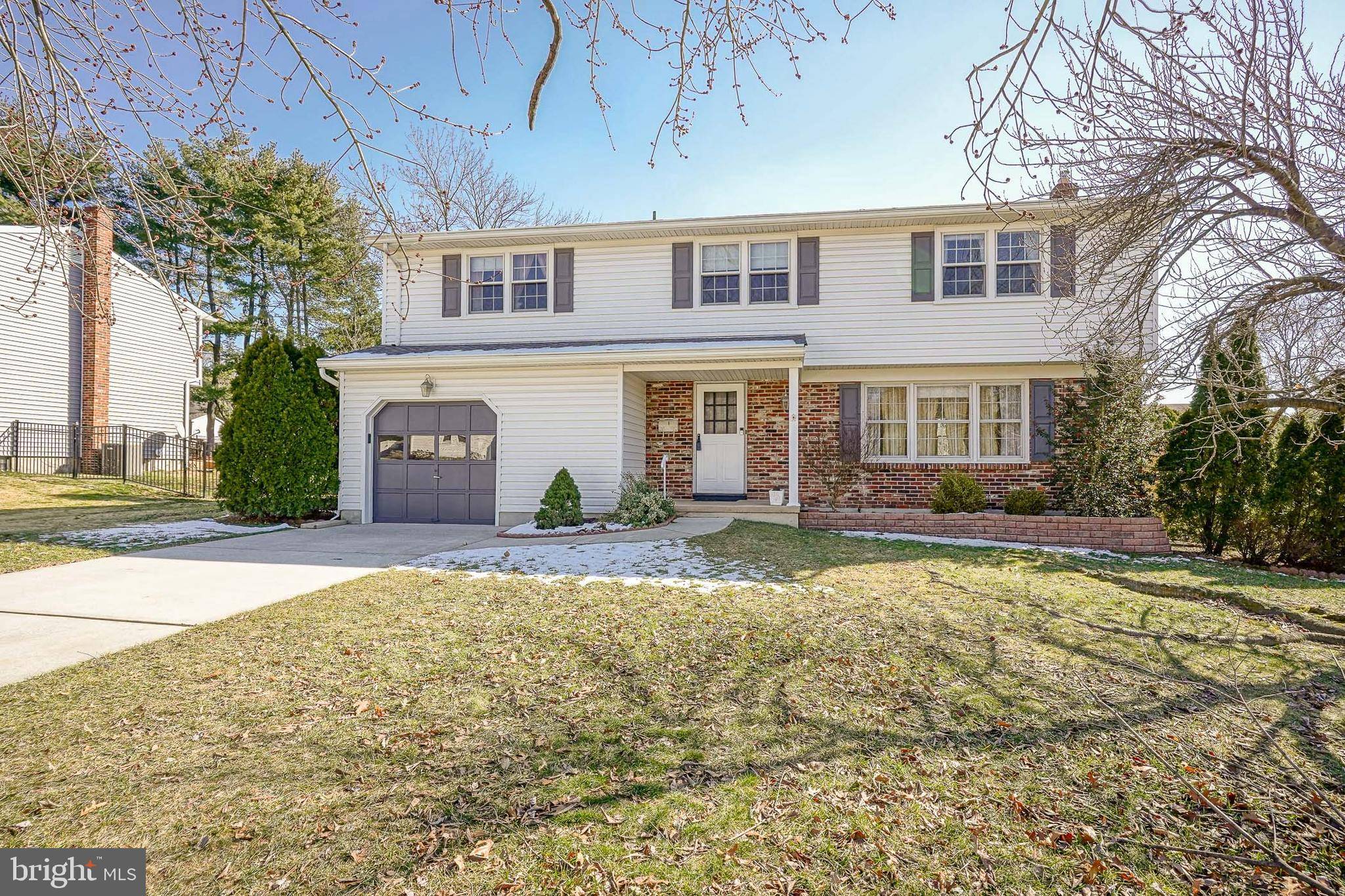 Cinnaminson, NJ 08077,103 OAKWOOD DR